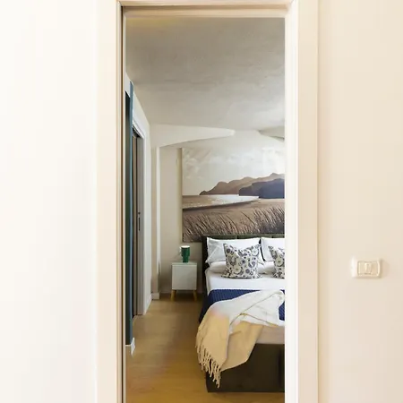 Bados Apts Апартаменти